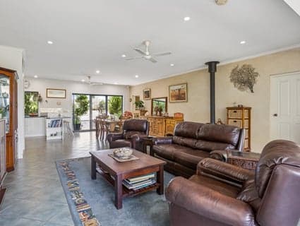 108 Playford Highway, Kingscote - Thumbnail 4