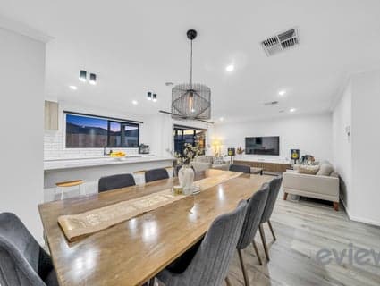 13 Quince Road, Manor Lakes - Thumbnail 3