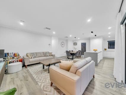 13 Quince Road, Manor Lakes - Thumbnail 6