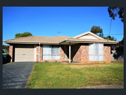 404, Werribee - Image 1