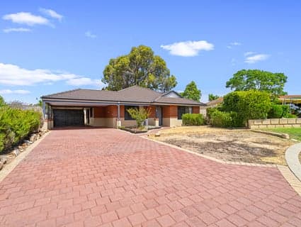 12 Olinda Court, Greenfields - Thumbnail 2