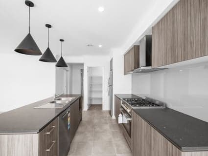 404, Sunbury - Thumbnail 6