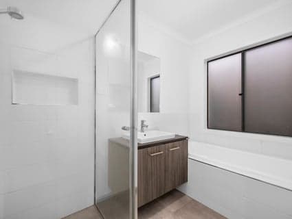 404, Sunbury - Thumbnail 7
