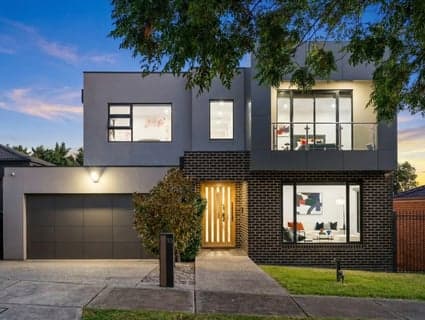 33 Lewins Rail Avenue, South Morang - Image 1