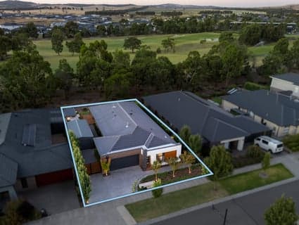 44 Pinnacle Chase, Beveridge - Thumbnail 3