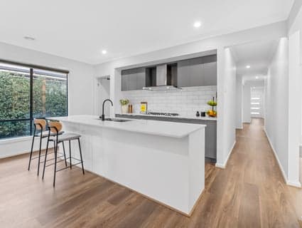 44 Pinnacle Chase, Beveridge - Thumbnail 8