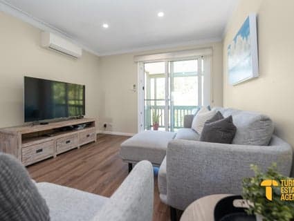 6/1 Marcus Avenue, Booragoon - Image 1