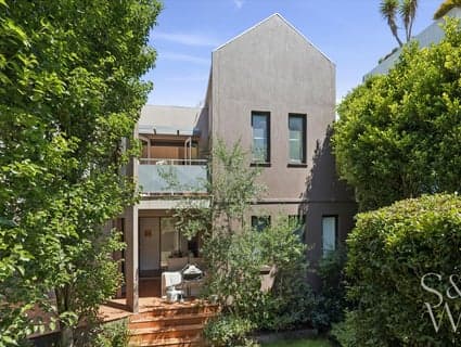2/30-32 Broadway, Elwood - Image 1