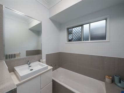 404, Julago - Thumbnail 8