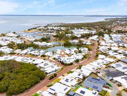 24 Carnarvon Way, Erskine - Image 1
