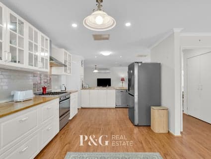 41 Pevensey Drive, Narre Warren South - Thumbnail 4