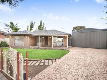 16 Magpie Court, Meadow Heights - Image 1