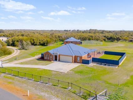 121 Greyhound Retreat, Nambeelup - Image 1