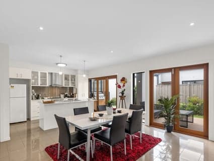 8 Lobelia Lane, Cowes - Thumbnail 8