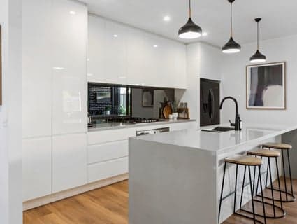2/8 Keerok Avenue, Seaford - Image 1