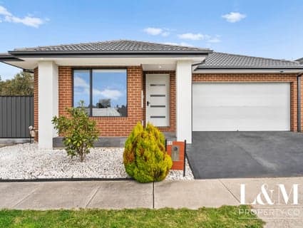 93 Juscelina Drive, Craigieburn - Image 1