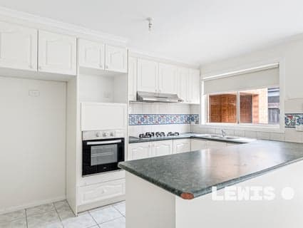 43 Shortridge Circuit, Roxburgh Park - Thumbnail 3