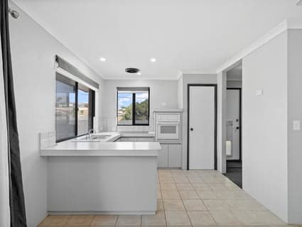 47 Challenger Road, Madora Bay - Thumbnail 4