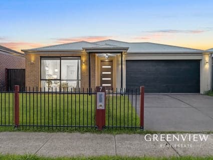 7 Heales Road, Cranbourne East - Image 1