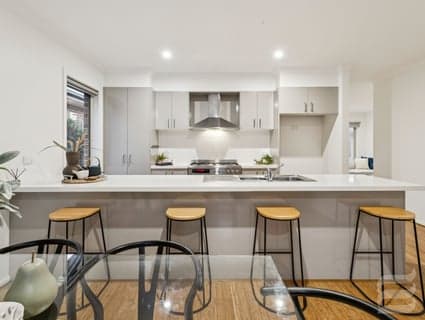 8/10 Maxwell Street, Mornington - Thumbnail 2