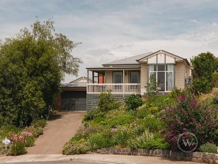 10 Nicolas Court, Warragul - Thumbnail 2