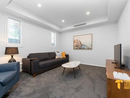 35 Ullapool Road, Mount Pleasant - Thumbnail 4