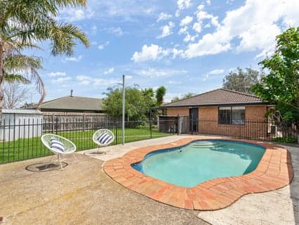 8 Helm Court, Carrum Downs - Thumbnail 2