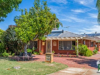 6 Linton Place, Morley - Image 1
