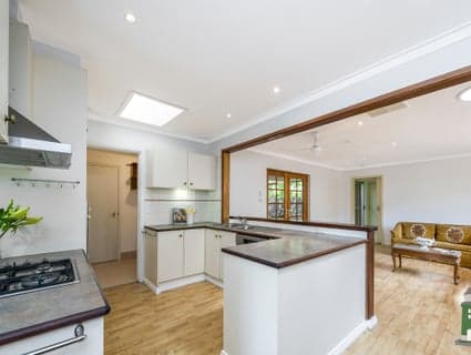 6 Linton Place, Morley - Thumbnail 7