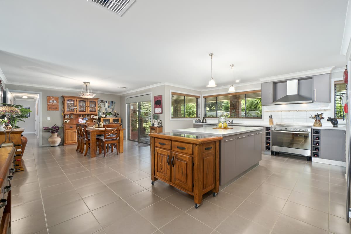 94 Three Chain Road, Maffra, Maffra - Thumbnail 3