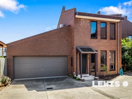 4/2 Wicklow Street, Pascoe Vale - Image 1
