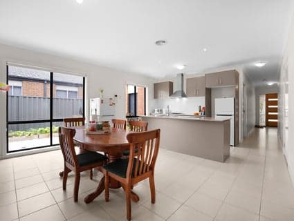 21 Clematis Crescent, Manor Lakes - Thumbnail 6