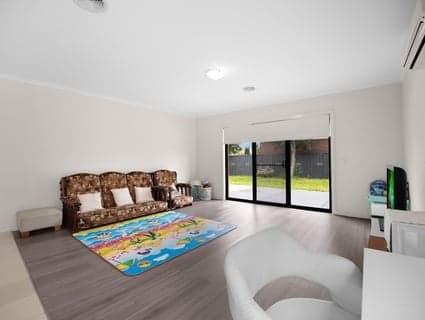 21 Clematis Crescent, Manor Lakes - Thumbnail 8