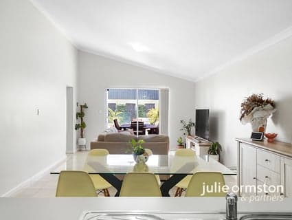 7 Mountain Street, Banksia Grove - Thumbnail 2
