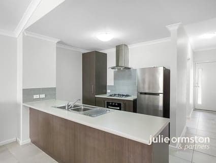 7 Mountain Street, Banksia Grove - Thumbnail 3