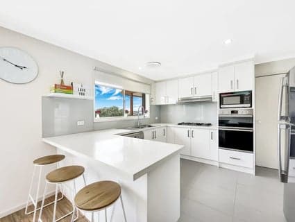 63 Rokewood Crescent, Meadow Heights - Thumbnail 4