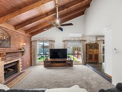 18 Midhurst Court, Craigieburn - Thumbnail 5