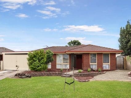 404, Cranbourne North - Image 1