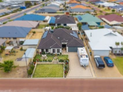 20 Prentice Way, Lakelands - Thumbnail 2