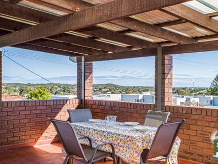 204 Clontarf Road, Hamilton Hill - Thumbnail 2