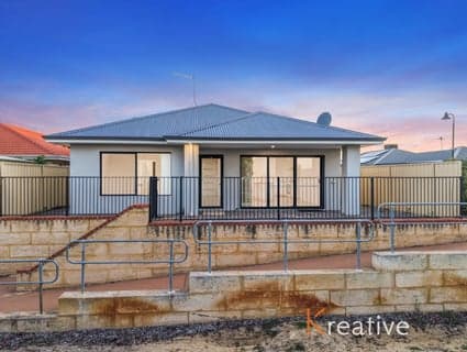 4 Banyan Lane, Aubin Grove - Thumbnail 2