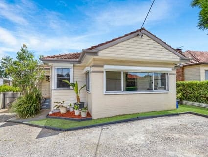 206 New England Highway, Rutherford - Thumbnail 2
