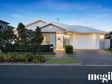 19 Chelsea Place, Baringa - Image 1
