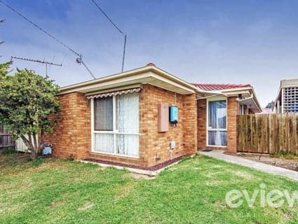38 Silvereye Crescent, Werribee - Image 1