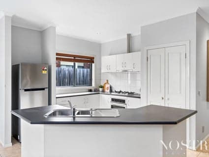 16 Xavier Way, South Morang - Thumbnail 5