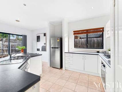 16 Xavier Way, South Morang - Thumbnail 8