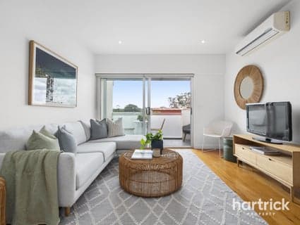 192 Como Parade East, Parkdale - Image 1