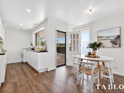 22 Reid Parade, Hastings - Thumbnail 4