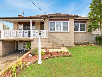 37 Second Avenue, Rutherford - Thumbnail 2