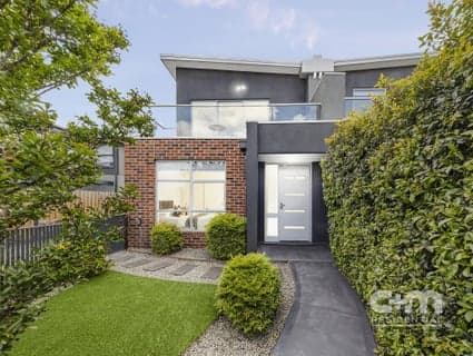 2/33 View Street, Pascoe Vale - Image 1